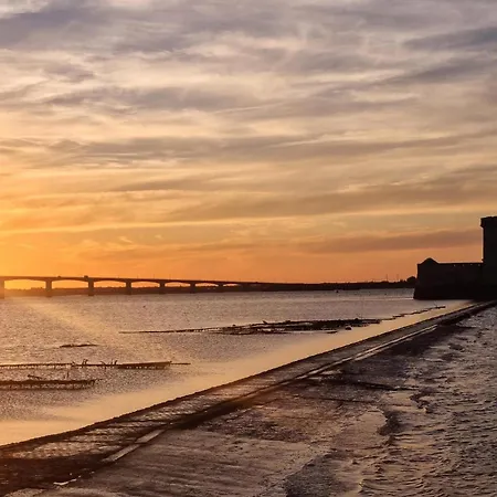 Gorgeous In بيت للعطل