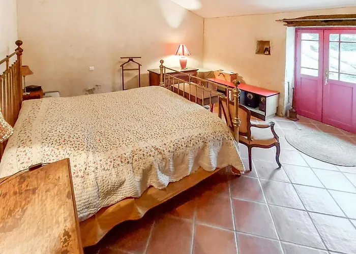 Gorgeous In * Geay (Charente-Maritime)