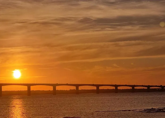 Gorgeous In Geay (Charente-Maritime)